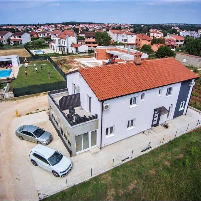 Apartments Mojeljeto Fazana Exterior photo
